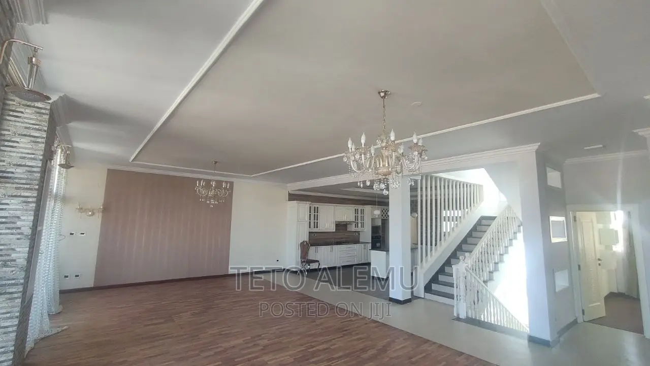 5bdrm House in House For Sale, Yeka for sale