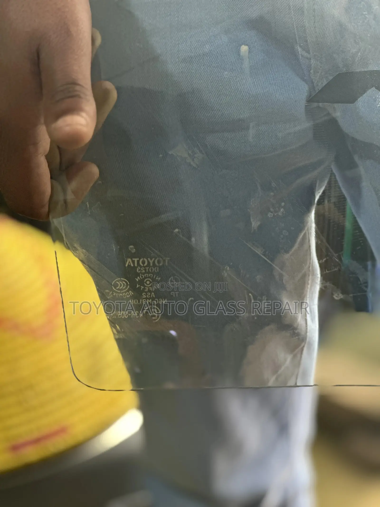 Car Glass Original Toyota