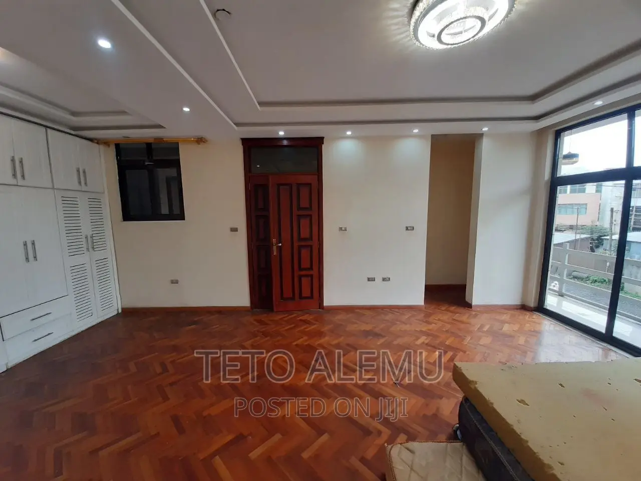 6bdrm House in House For Sale, Bole for sale