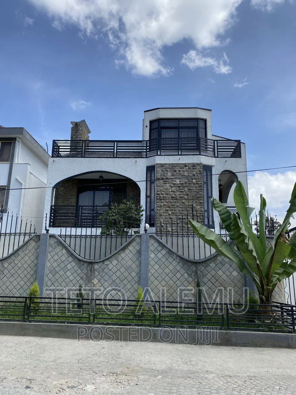 6bdrm House in House For Sale, Bole for sale