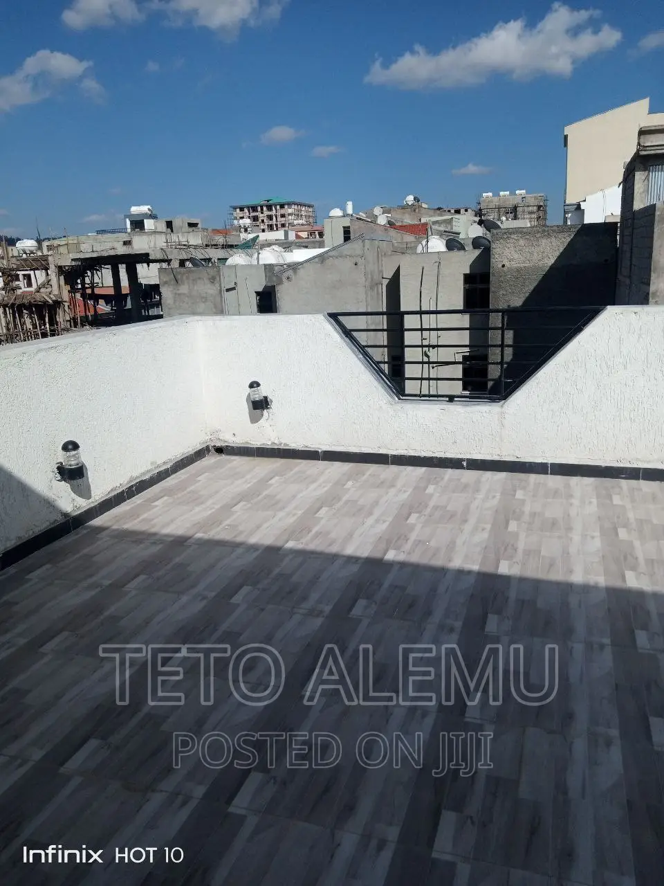 6bdrm House in House For Sale, Bole for sale