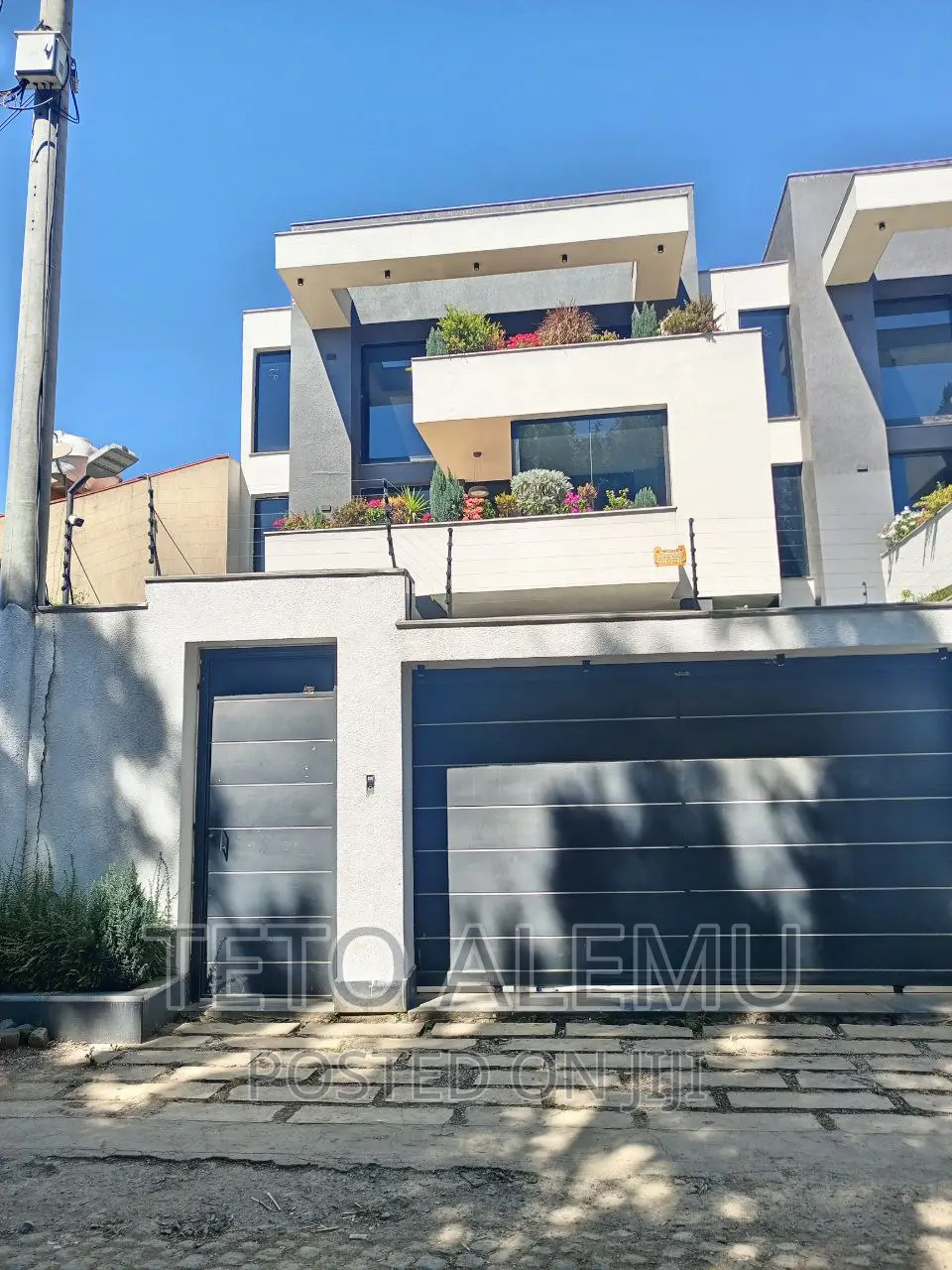 Furnished 8bdrm House in House For Sale, Yeka for sale