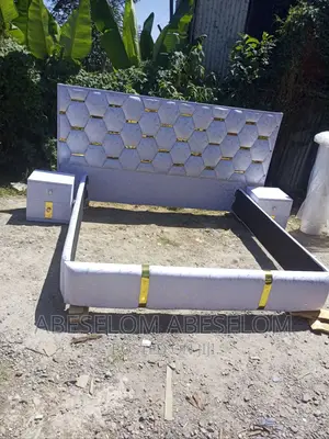 1,50 Cm ታፒሴሪ አልጋዎች