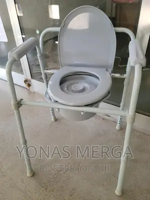 Commode/Toileting Solution That Prioritizes User Comfort