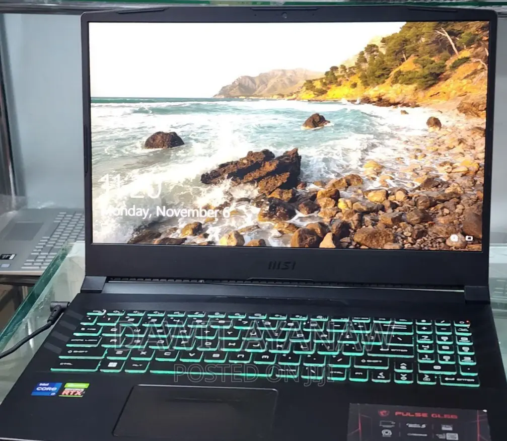 New Laptop MSI 16GB Intel Core I7 SSD 512GB