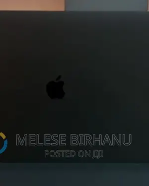 Photo - New Laptop Apple MacBook Pro 2019 32GB Intel Core I9 SSD 1T