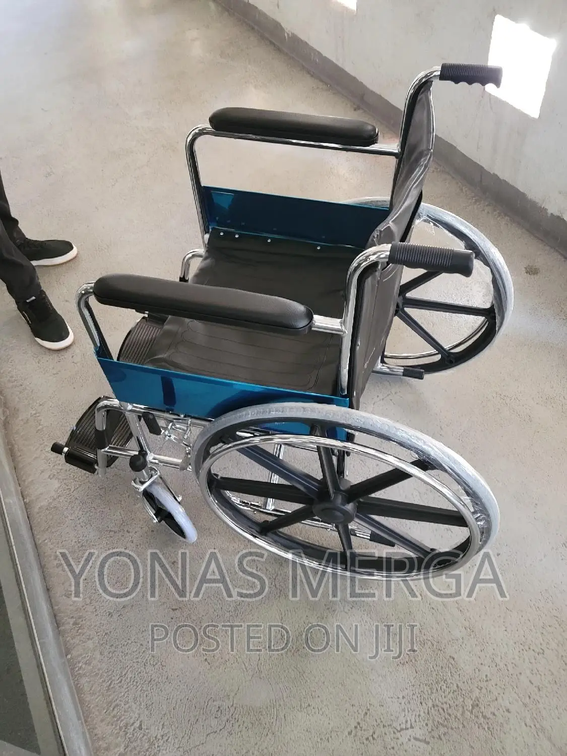 Wheelchair/Swiftglide: Lightweight Mobility Companion"