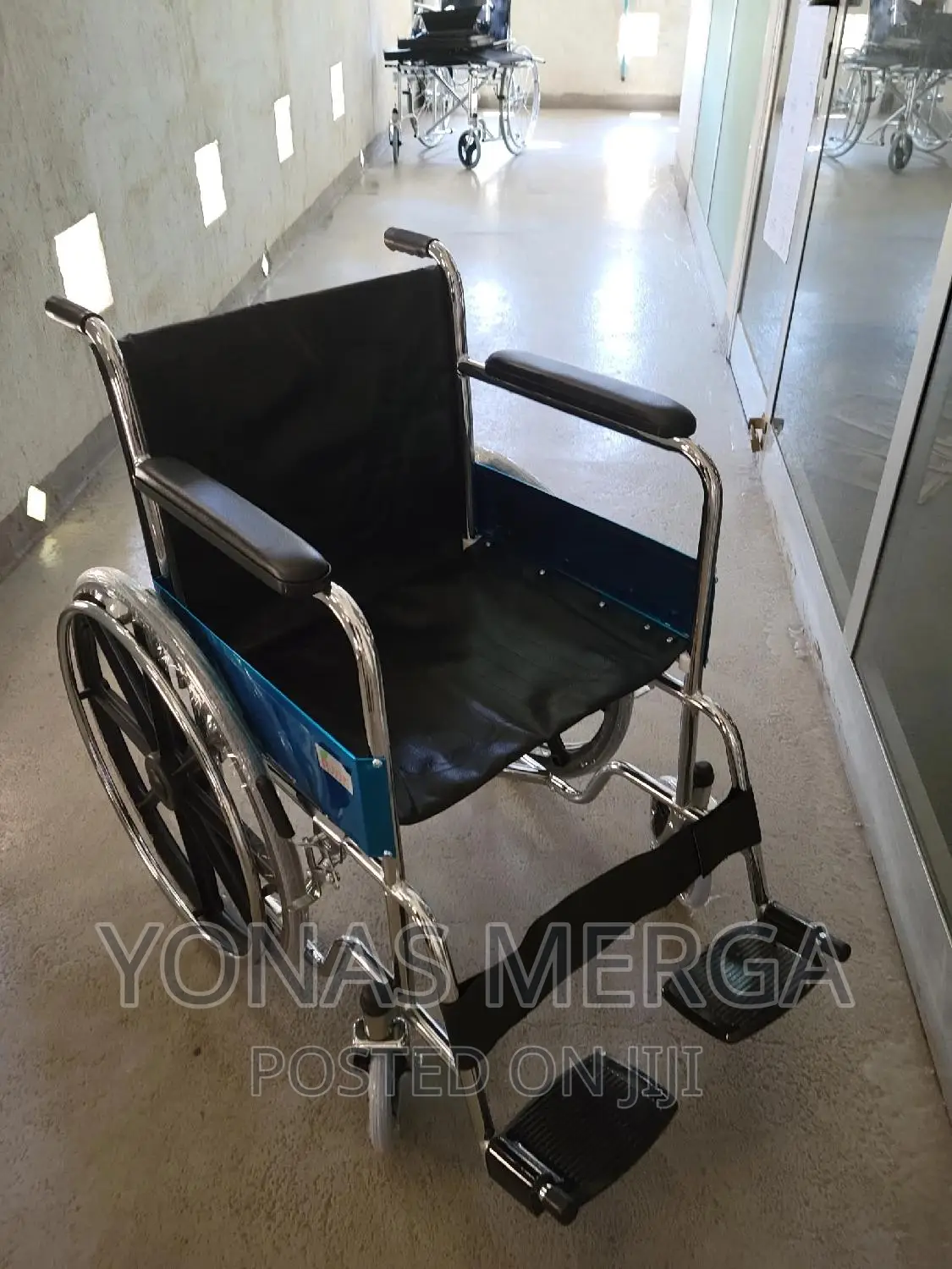 Easyfold Pro:Effortless Wheelchair for Seamless Mobility