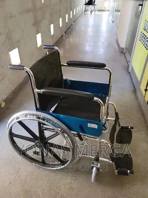 Cozyroll 24:Comfort-Driven Wheelchair With 24-Inch Wheels"