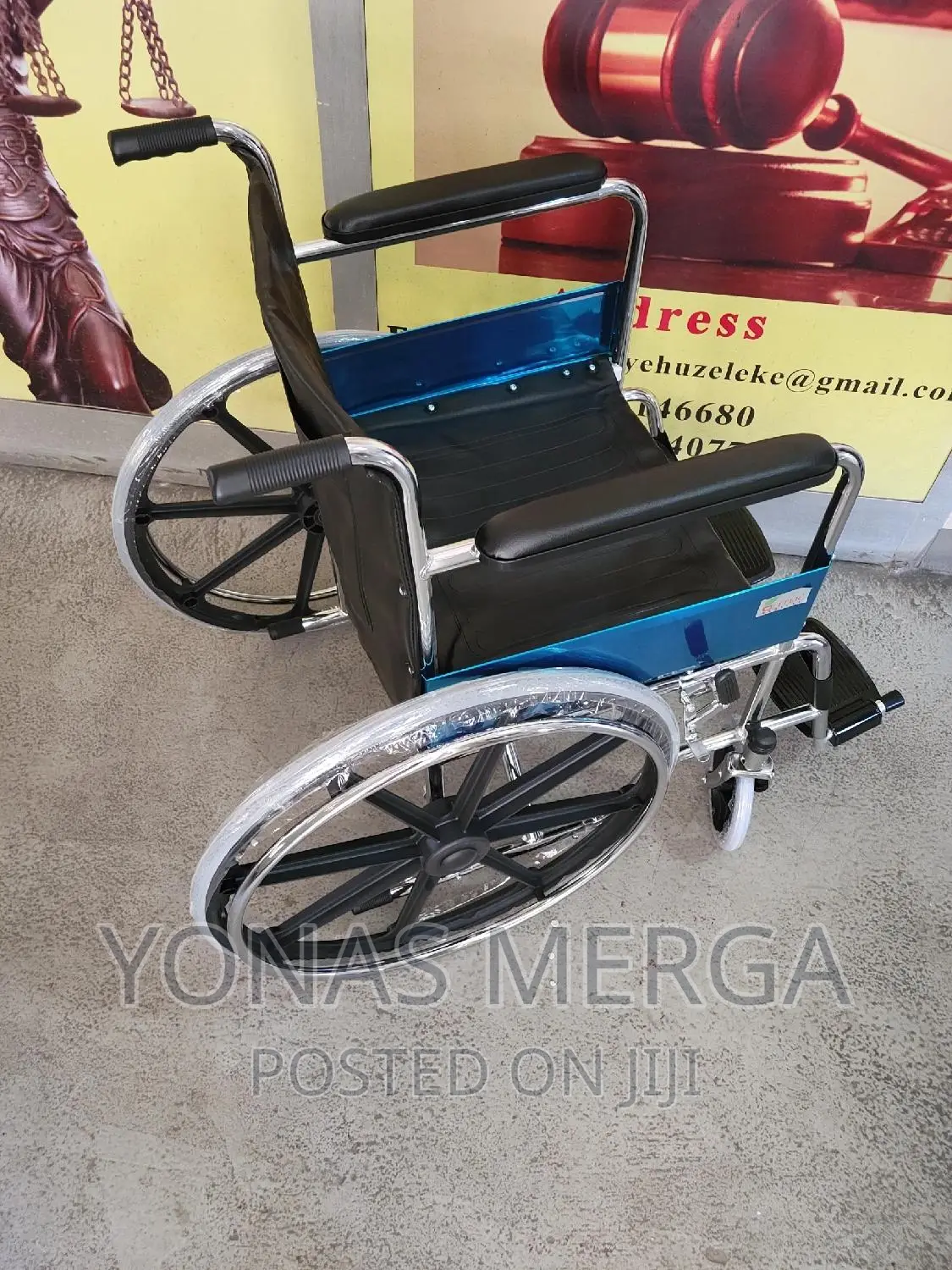 Wheelchair//Comfort Meets Cutting-Edge Healthcare Technology