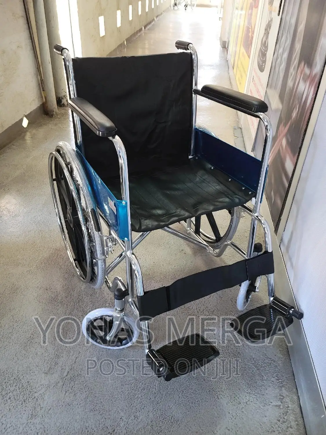 Wheelchair/Wheelchair/Effortless Mobility in Every Fold"