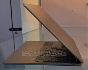 New Laptop Apple MacBook Air 2020 M1 8GB Apple M1 SSD 256GB