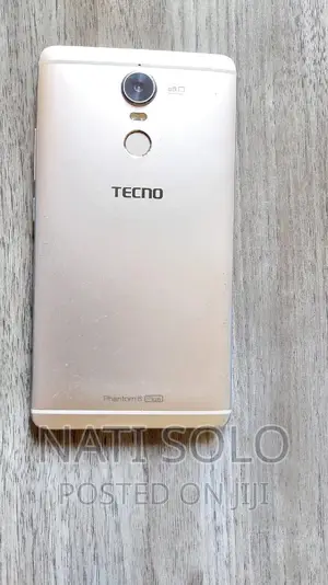 Photo - Tecno Phantom 6 Plus 64 GB Gold