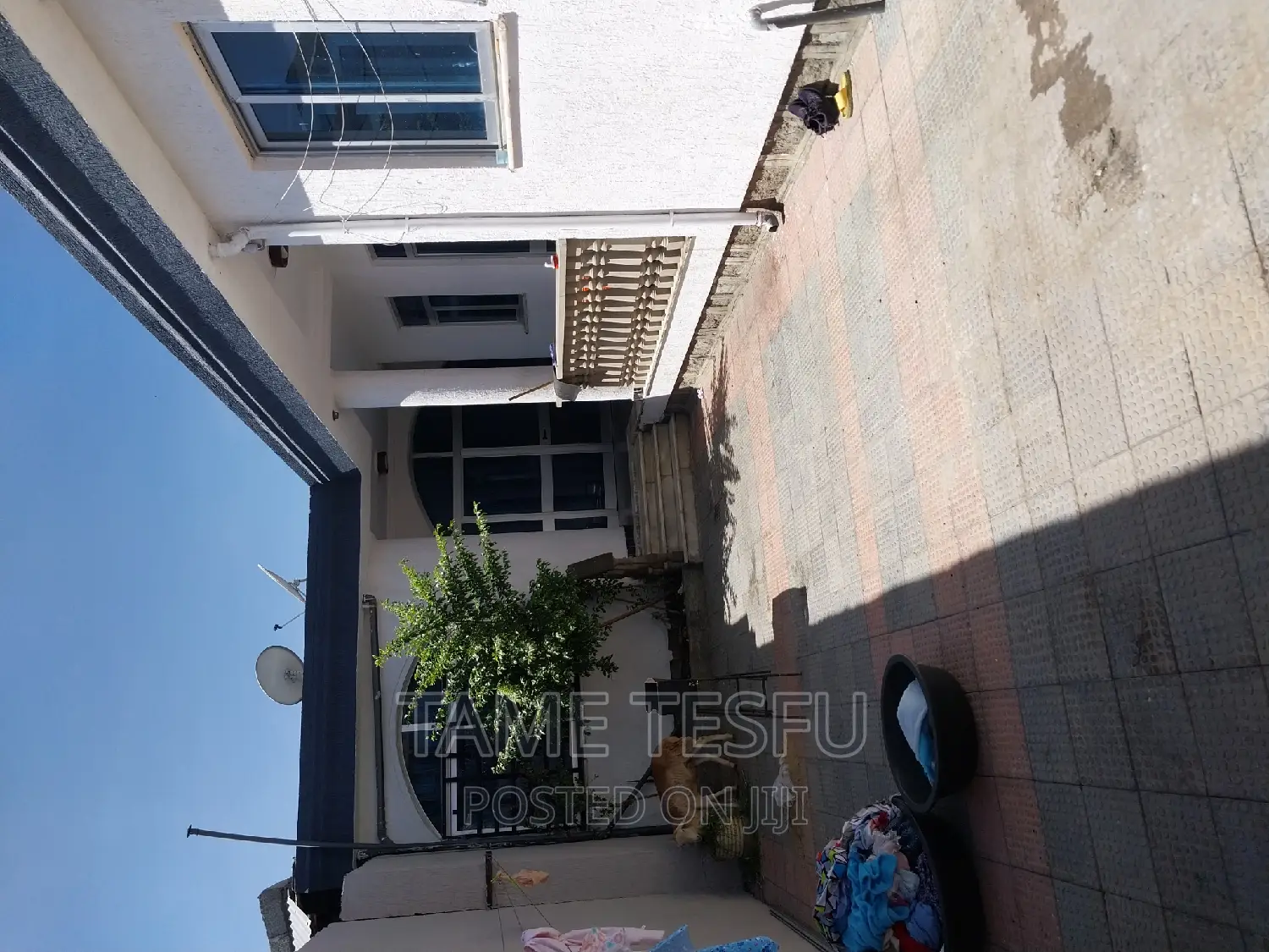 Furnished 2bdrm House in Yeka for sale