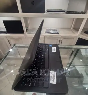 New Laptop Dell Latitude 5310 4GB Intel Core I3 SSD 128GB