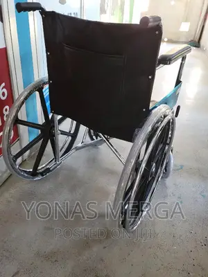 Wheelchair/Wheelchair/the Ultra-Easy, Foldable Wheelchair"