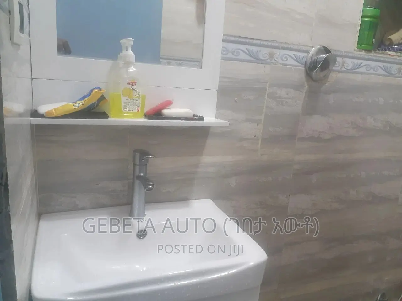 Furnished 3bdrm Apartment in Project 12, Akaky Kaliti for sale