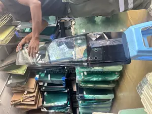 Photo - Car Glass Genuine