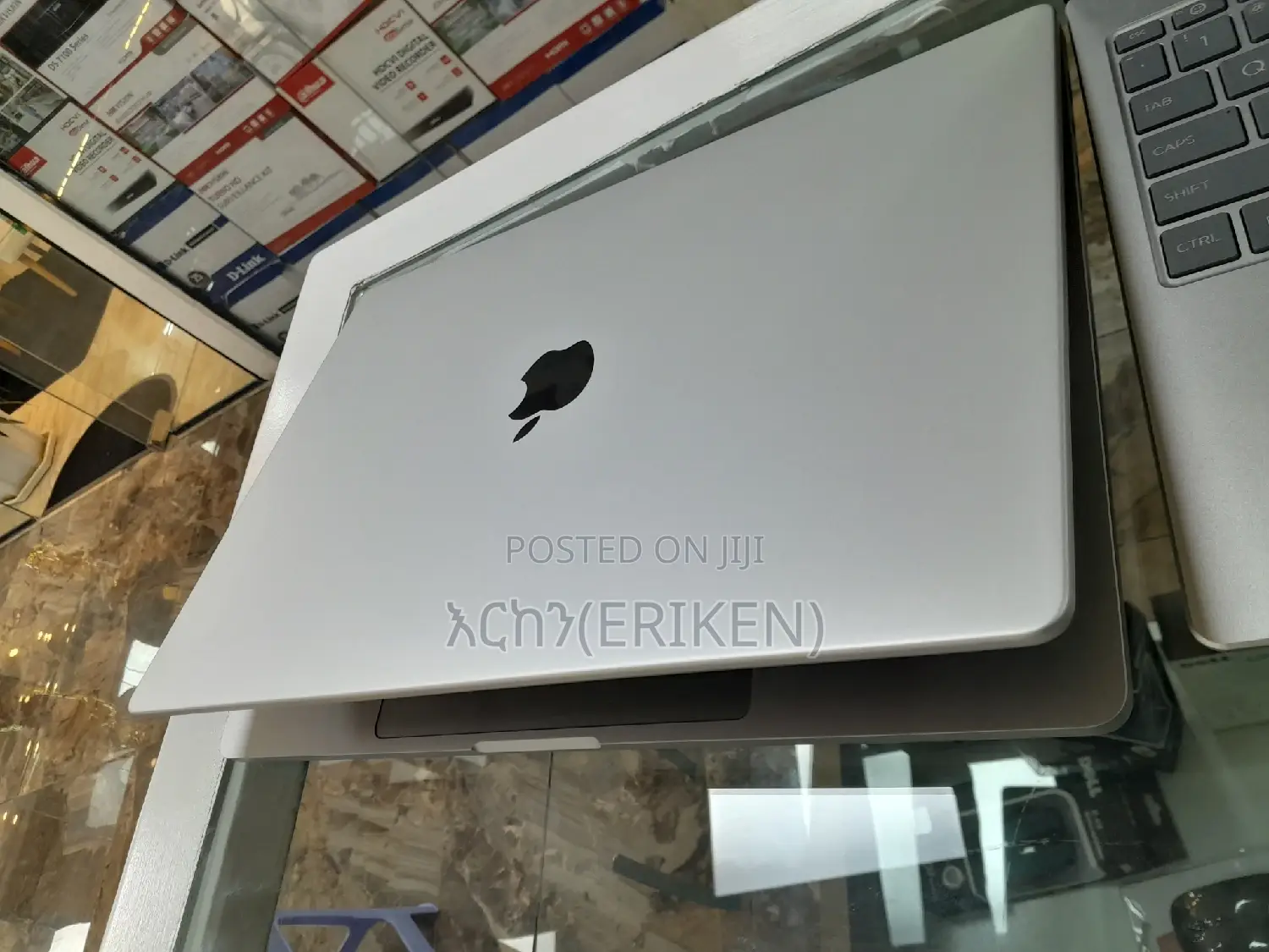 New Laptop Apple MacBook Pro 2021 M1 16GB Apple M1 Pro SSD 512GB