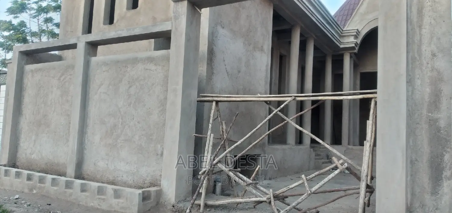 4bdrm Villa in 40 Meter Geba Belo, Adama for sale