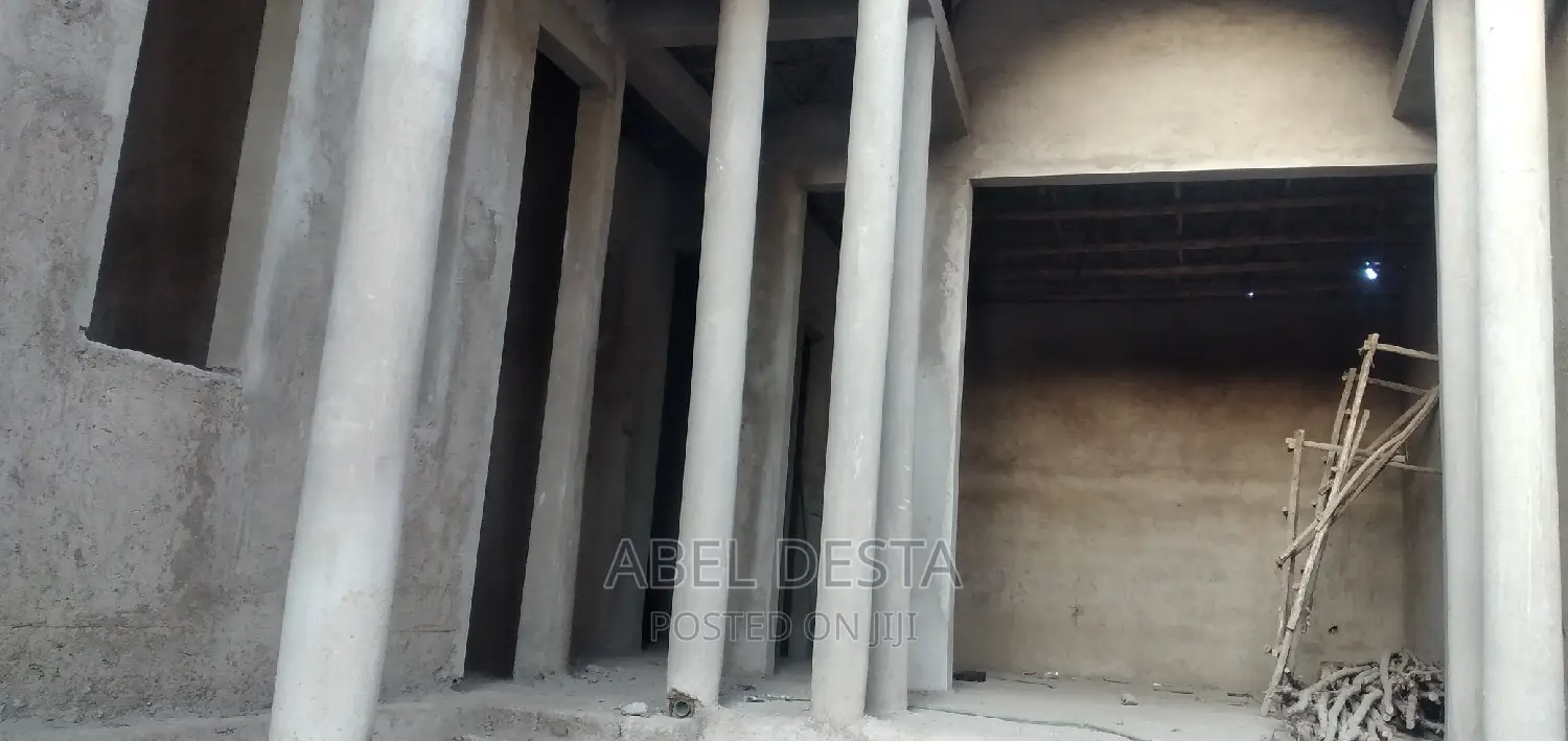 4bdrm Villa in 40 Meter Geba Belo, Adama for sale