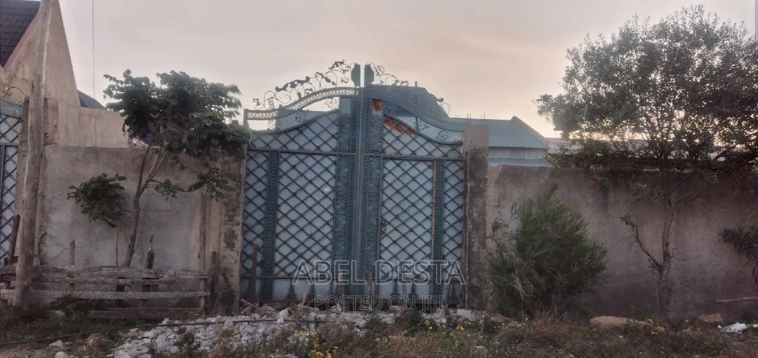 1bdrm House in 40 Meter Geba Belo, Adama for sale