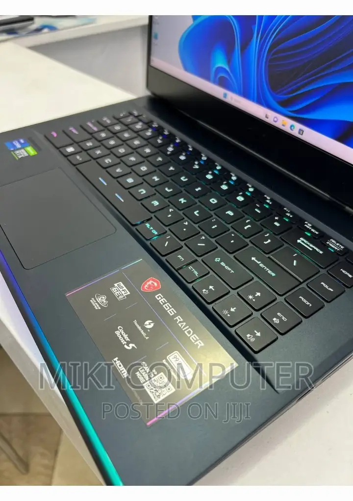 New Laptop MSI Pulse GL66 16GB Intel Core I7 SSD 1T