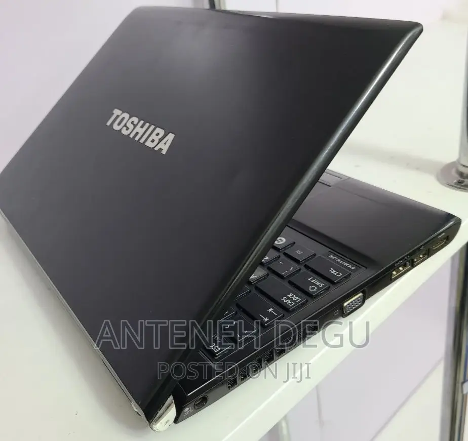 Laptop Toshiba Portege Z830 6GB Intel Core I7 HDD 500GB