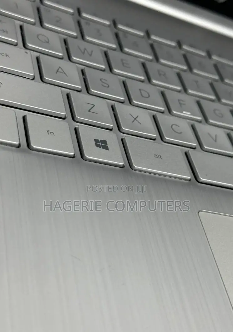New Laptop HP 14-Dq1088wm 8GB Intel Core I3 SSD 256GB