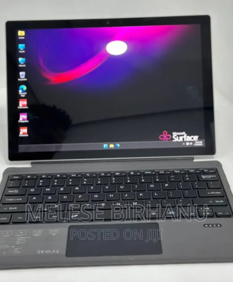 New Laptop Microsoft Surface 8GB Intel Core I5 SSD 256GB