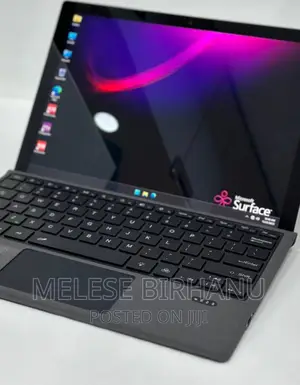 New Laptop Microsoft Surface 8GB Intel Core I5 SSD 256GB