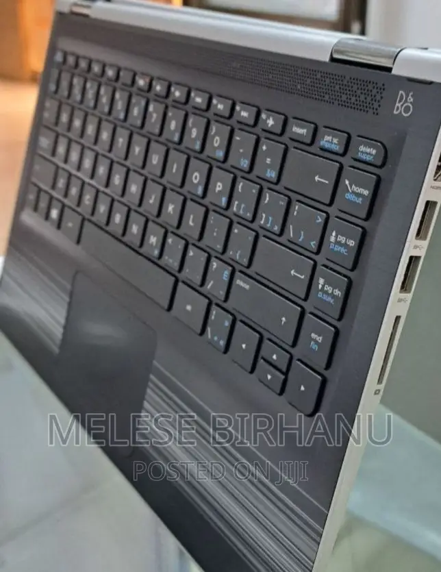 New Laptop HP Pavilion X360 8GB Intel Core I5 SSD 256GB