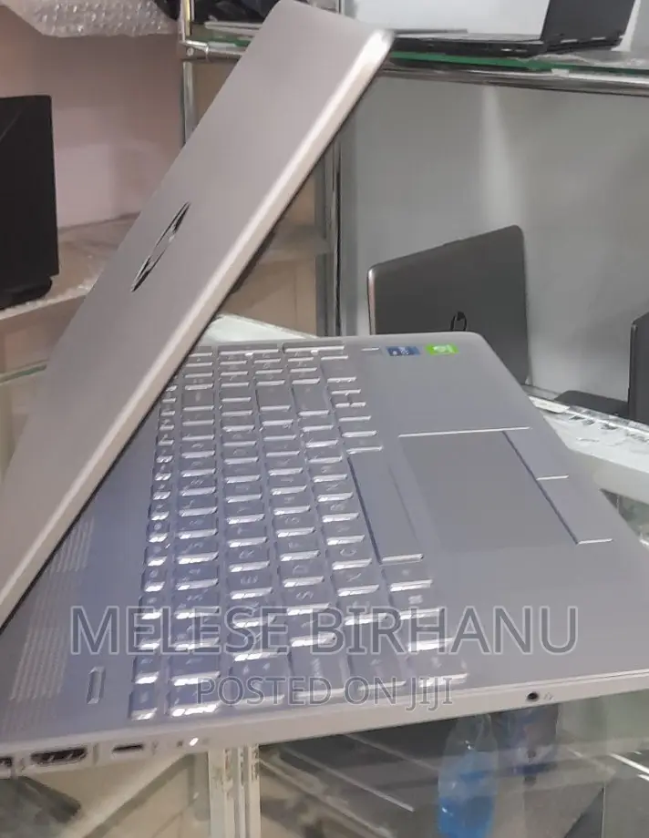 New Laptop HP Stream Notebook 16GB Intel Core I7 SSD 512GB