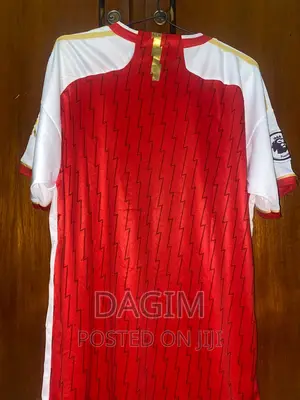 New Arsenal Home Kit
