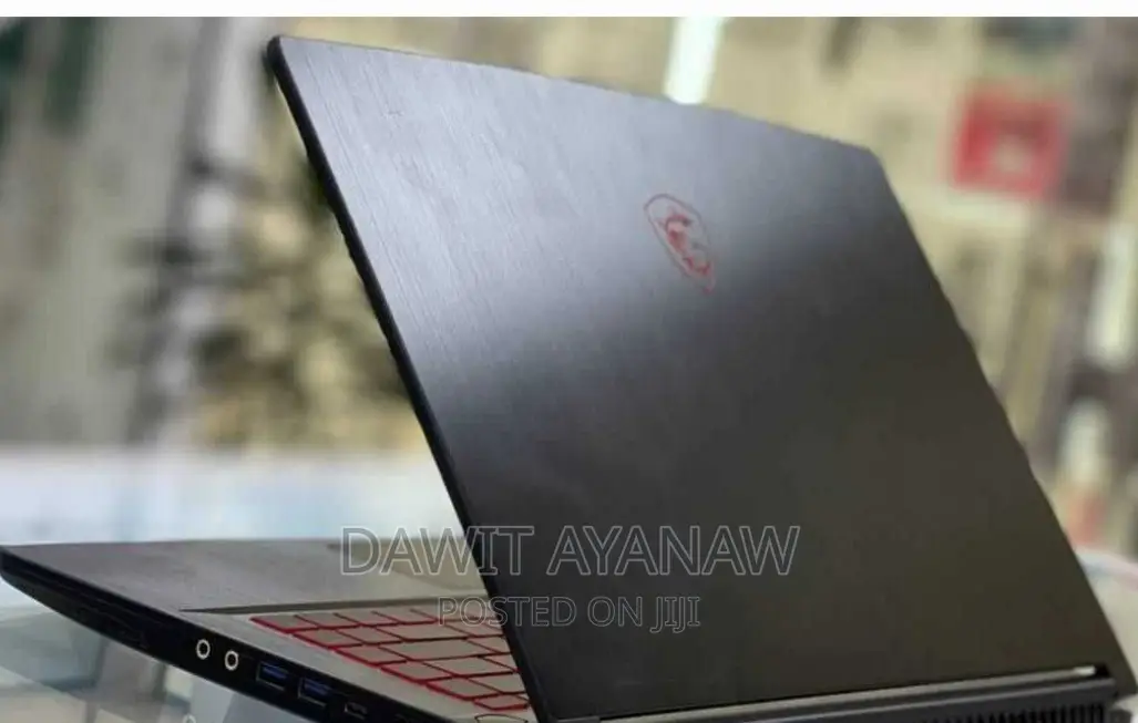 New Laptop MSI 8GB Intel Core I5 SSD 512GB