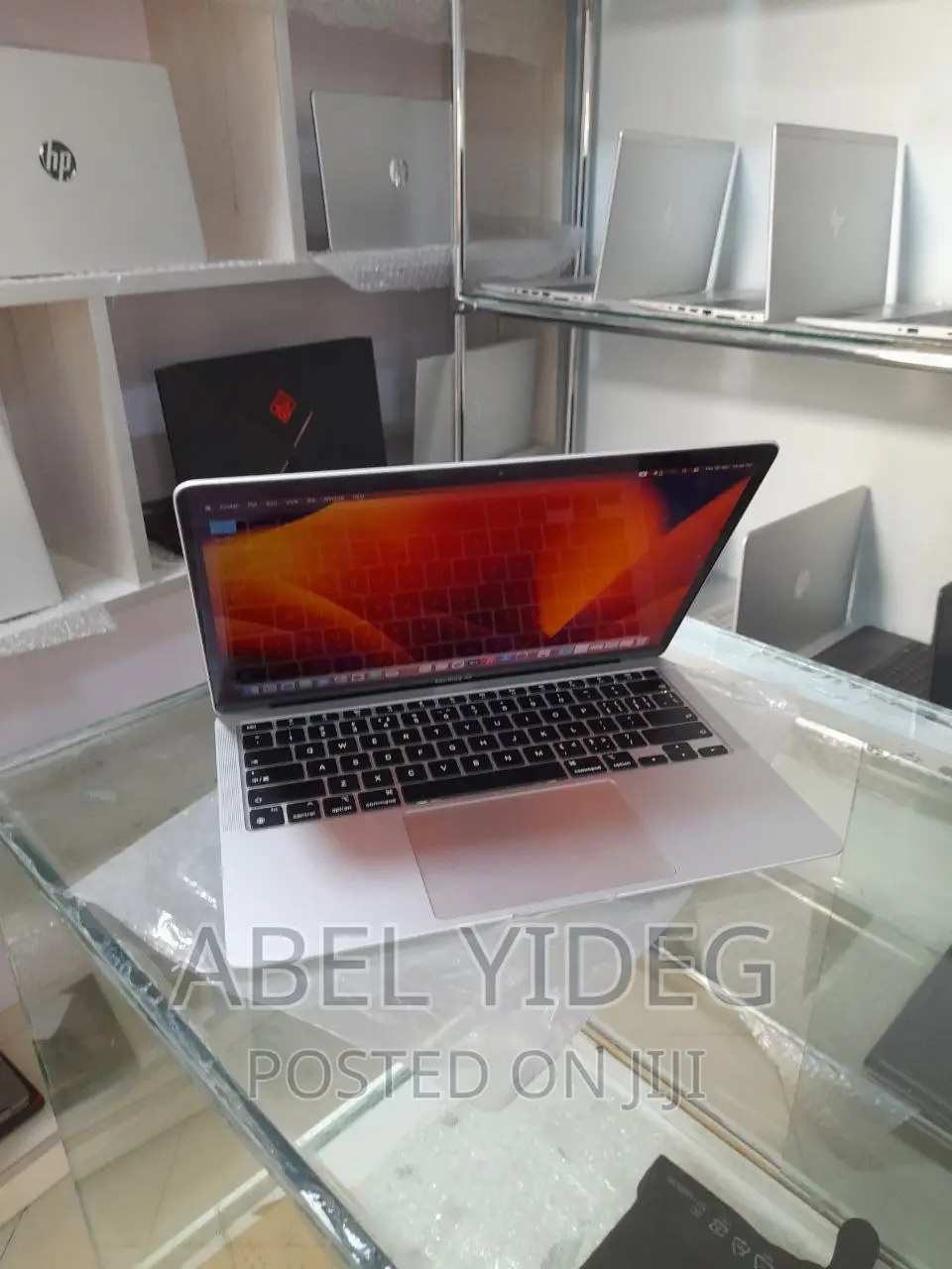 New Laptop Apple MacBook Air 2020 M1 8GB Apple M1 SSD 256GB
