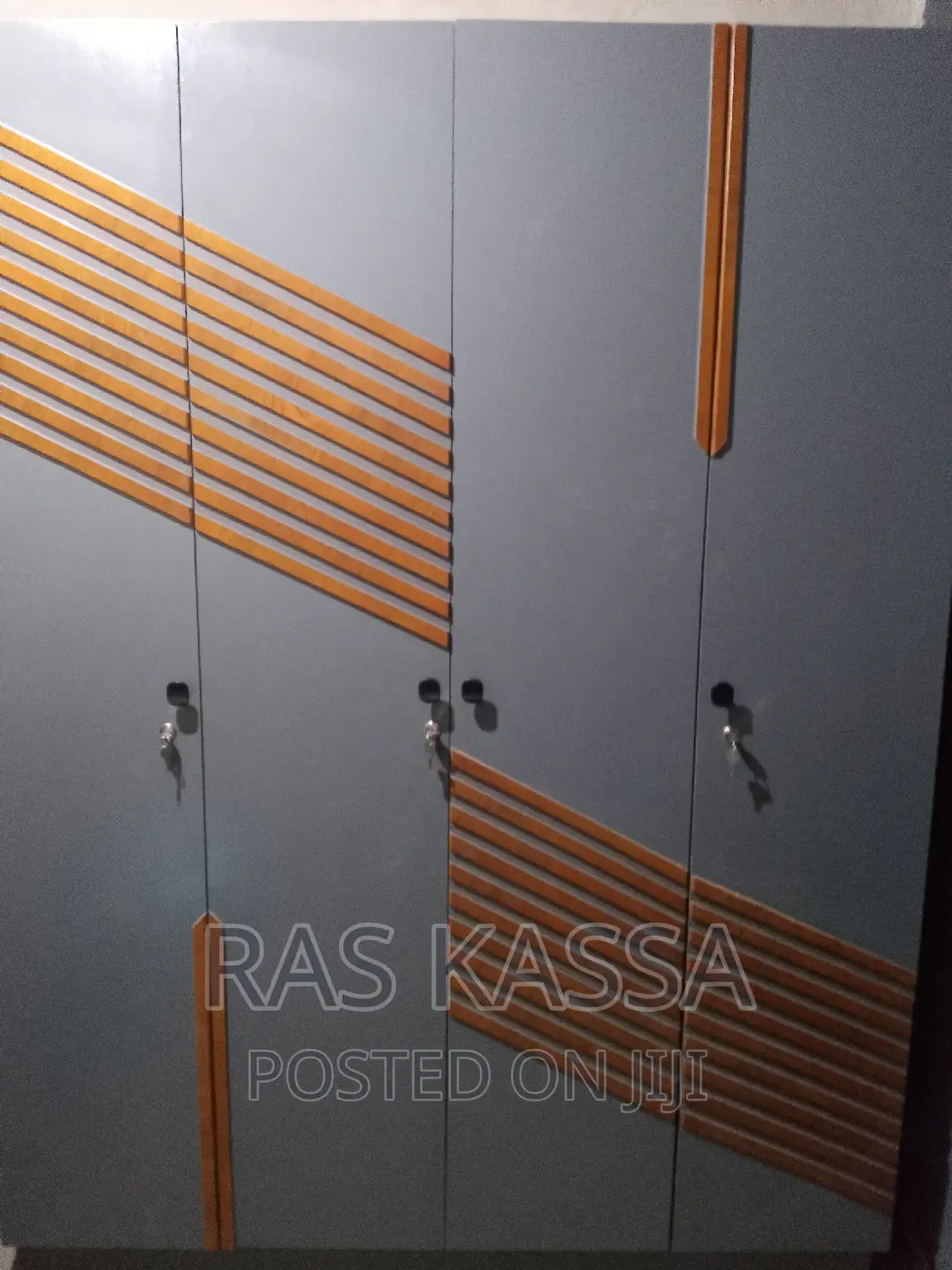 1.50 ምርጥ ቁም ሳጥን