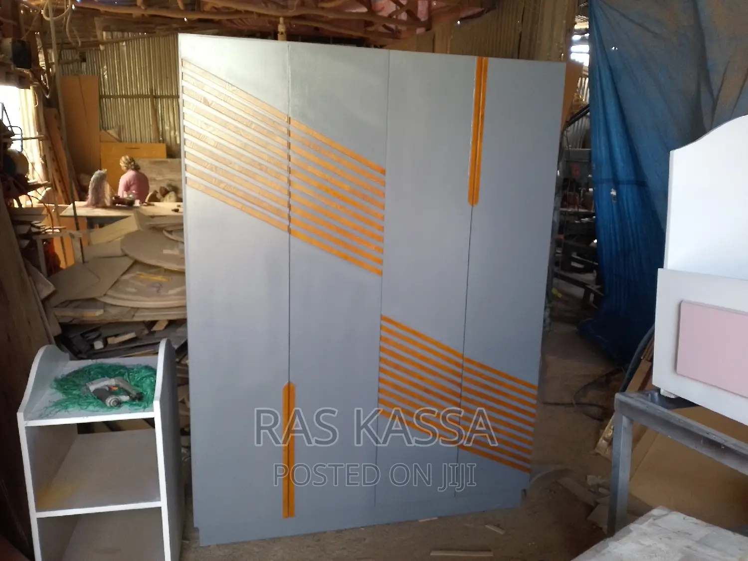 1.50 ምርጥ ቁም ሳጥን