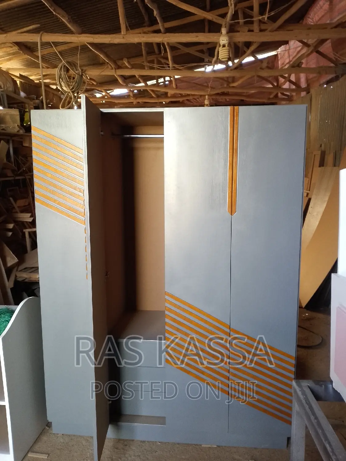 1.50 ምርጥ ቁም ሳጥን