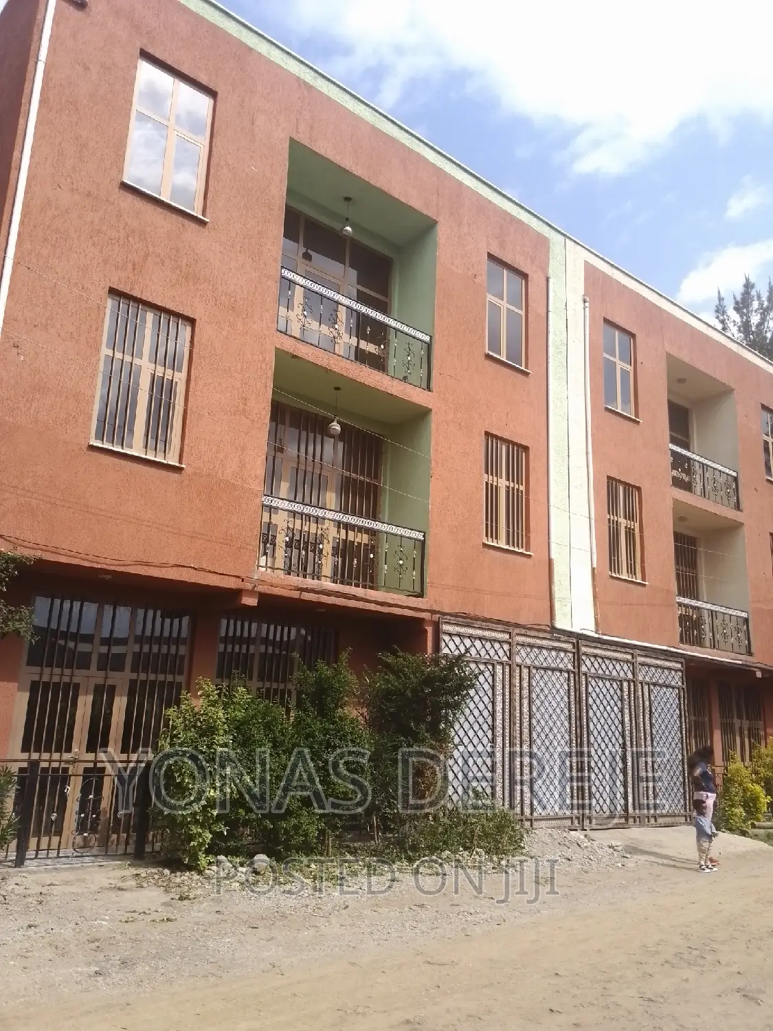 Furnished 15bdrm House in Fok, East Shewa for sale