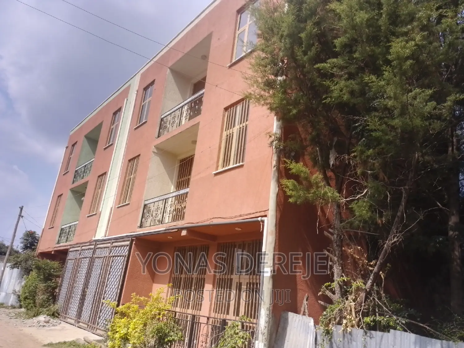 Furnished 15bdrm House in Fok, East Shewa for sale