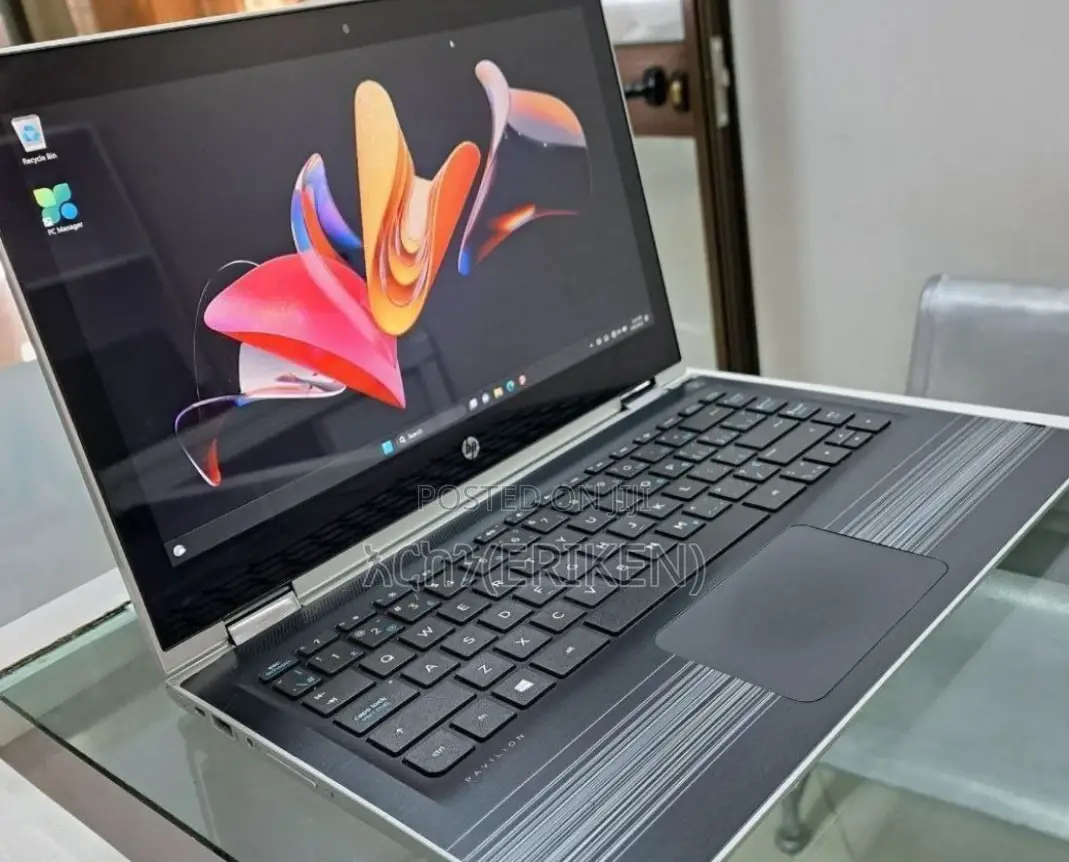 New Laptop HP Pavilion X360 8GB Intel Core I5 SSD 256GB