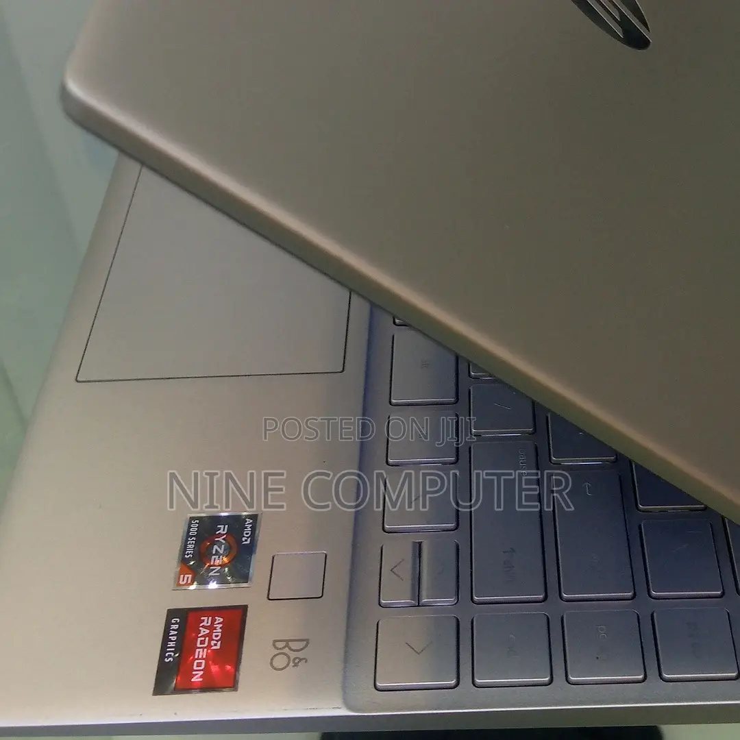 New Laptop HP Pavilion 13 8GB AMD Ryzen 5 SSD 512GB