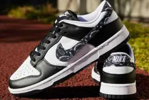 Nike Dunk Low