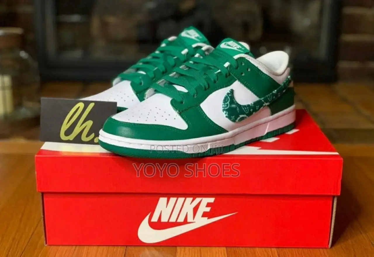 Nike Dunk Low