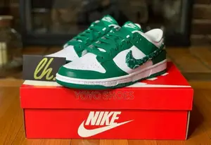 Nike Dunk Low