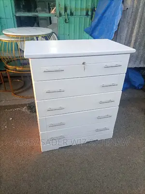 Photo - የልብስ ማስቀመጫ /Drawers