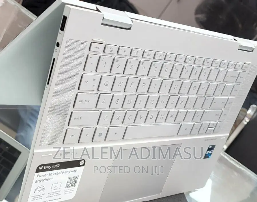 New Laptop HP Stream Notebook 4GB Intel Core i7 SSD 16 GB