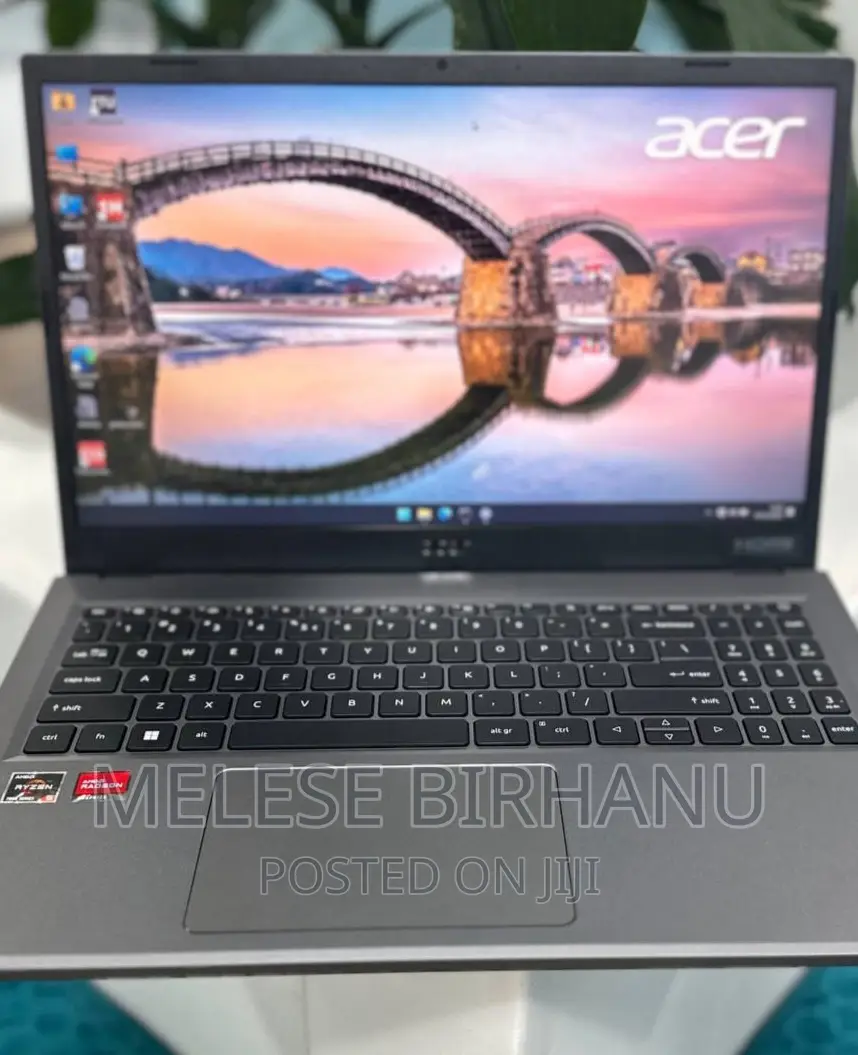 New Laptop Acer 8GB AMD Ryzen 5 SSD 512GB