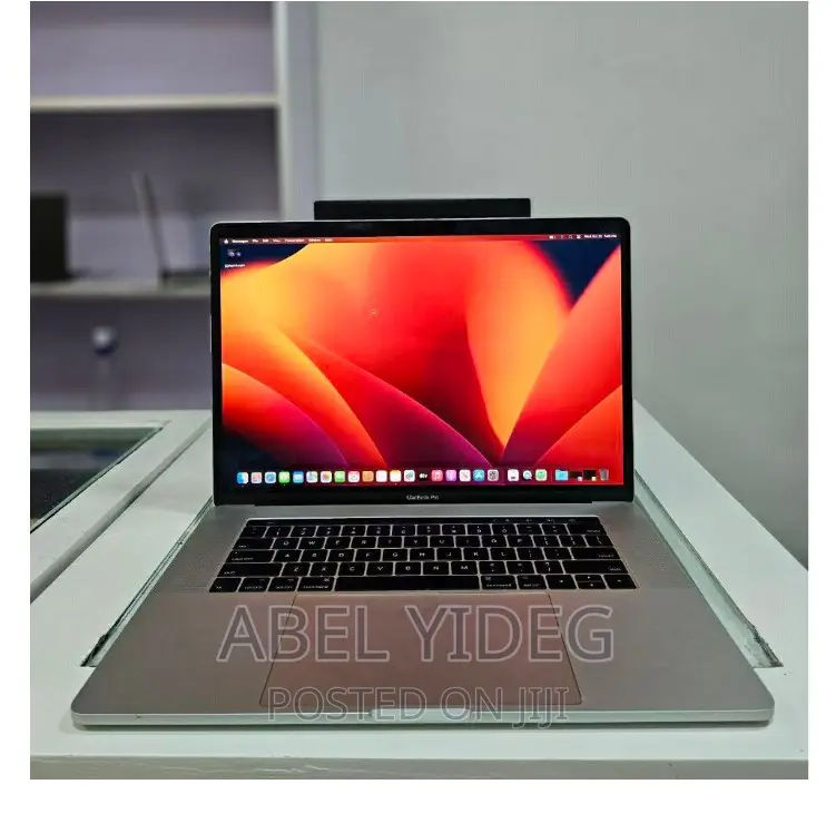 New Laptop Apple MacBook Pro 2019 32GB Intel Core I9 SSD 1T